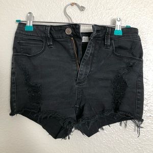 Black denim shorts - distressed